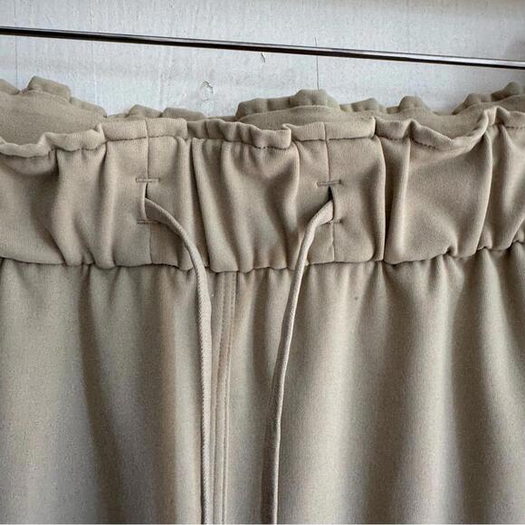 Lululemon Stretch High Rise Crop - Picture 7 of 12